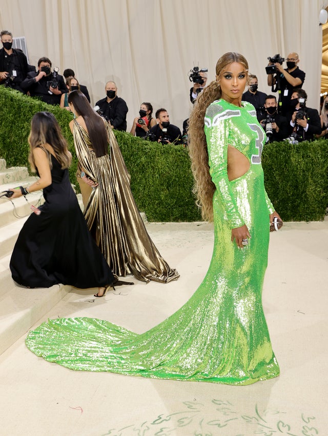 Ciara's dress at the Met Gala inspired by Russell Wilson's jersey