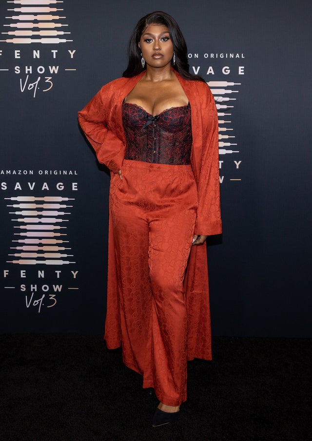 Jazmine Sullivan at savage x fenty vol 3 show