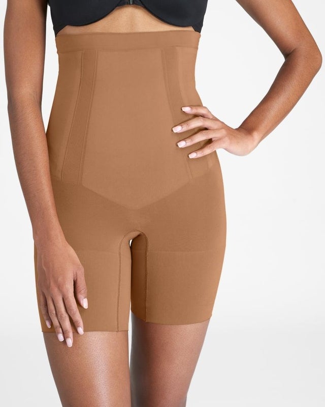 OnCore High-Waisted Mid-Thigh Short