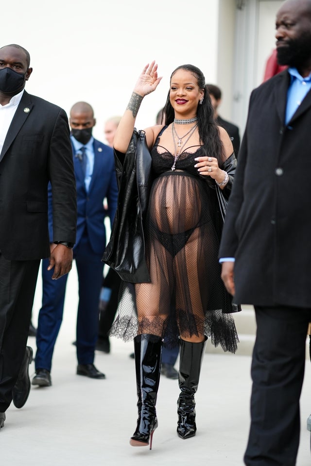 Maternity Fashion: How Rihanna has Influenced it for Every Woman  Cute  maternity dresses, Clothes for pregnant women, Maternity fashion