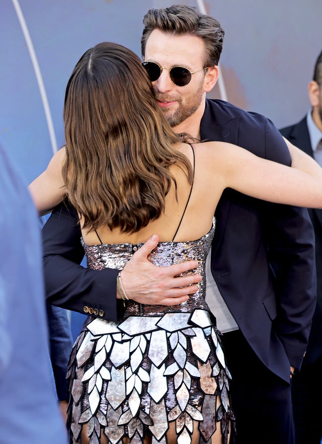 Ana de Armas and Chris Evans