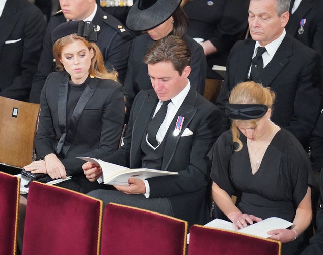 Princess Beatrice, Edoardo Mapelli Mozzi, Princess Eugenie