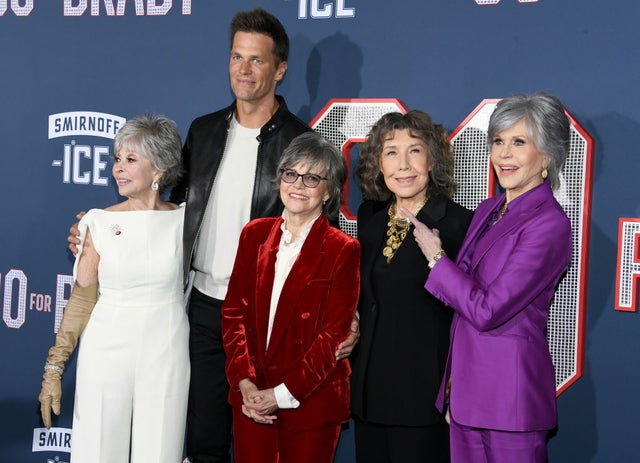 80 for Brady Trailer: Fonda, Field, Tomlin and Moreno Chase Super Bowl