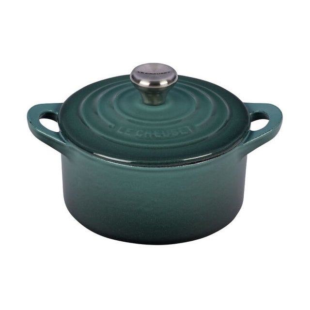 Le Creuset Winter Savings Event: Save up to $250 plus get a free gift