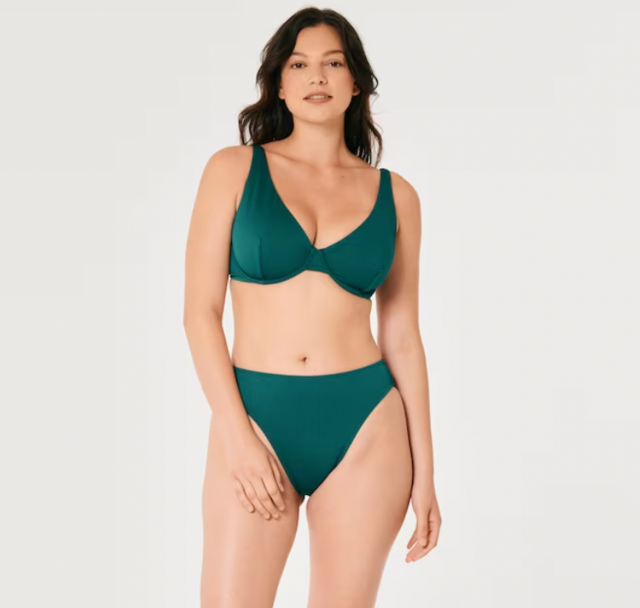 Hollister Curvy High Apex Ribbed Underwire Bikini Top