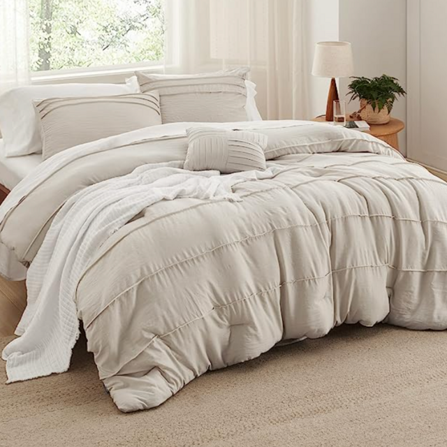 Bedsure Beige Queen Comforter Set