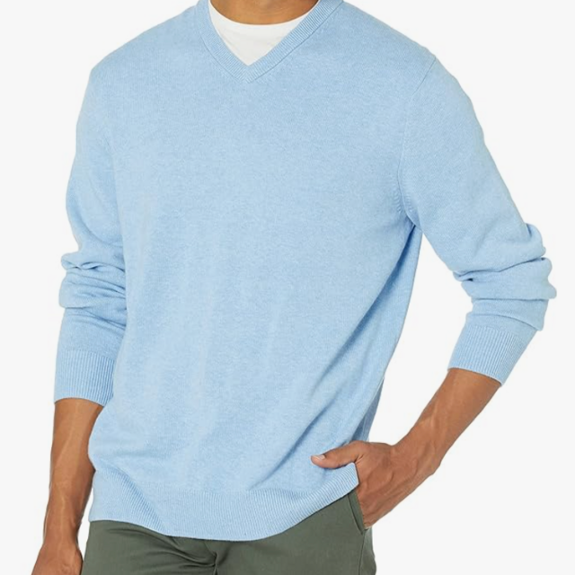Amazon Essentials Men's V-Neck Sweater