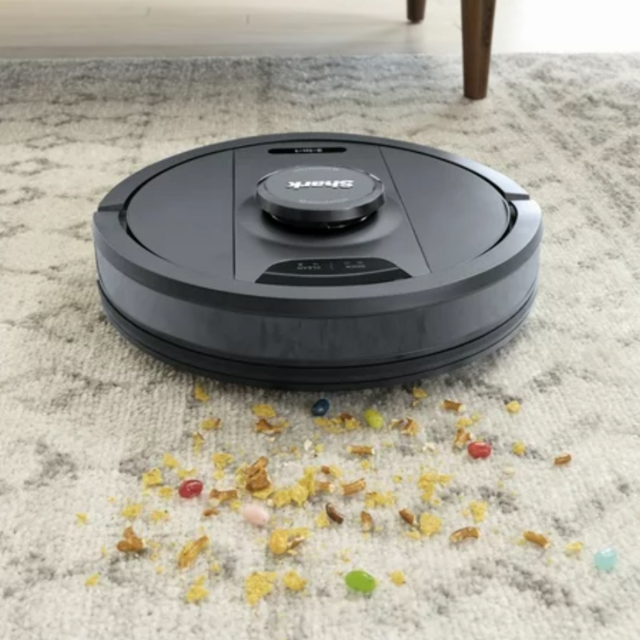 Shark IQ 2-in-1 Robot Vacuum and Mop