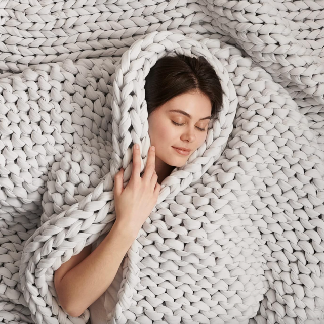 Bearaby Hand-Knit Weighted Blanket