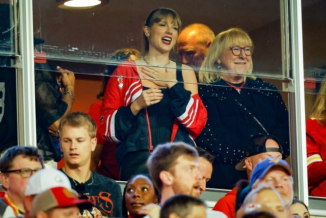 Taylor Swift and Donna Kelce