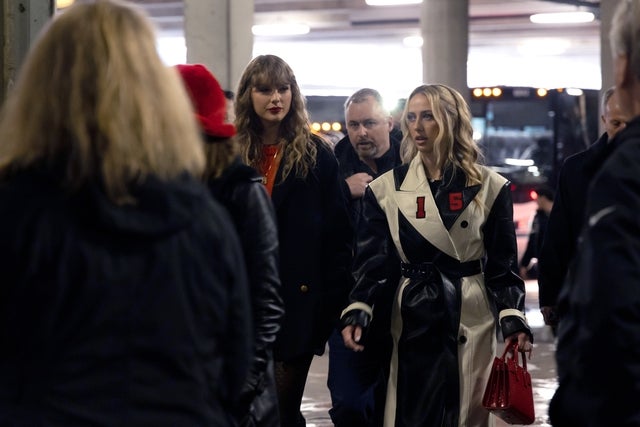 Taylor Swift and Brittany Mahomes