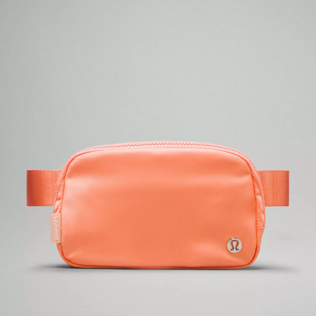 lululemon Everywhere Belt Bag 1L - Coral Kiss