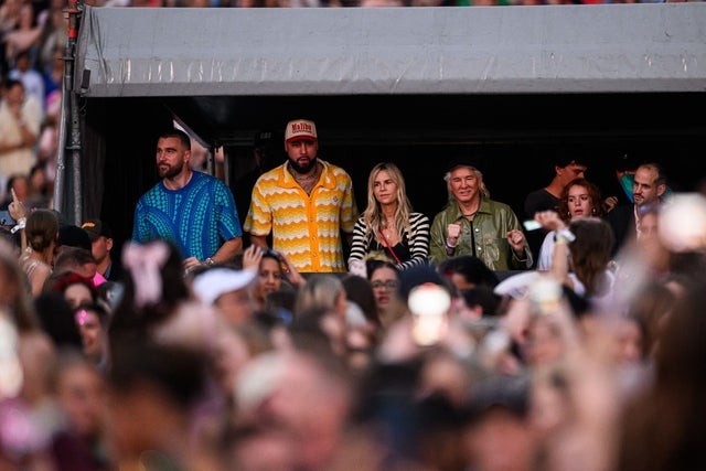 Travis Kelce Supports Taylor Swift at Eras Tour Stop in Sydney, Australia |  Entertainment Tonight