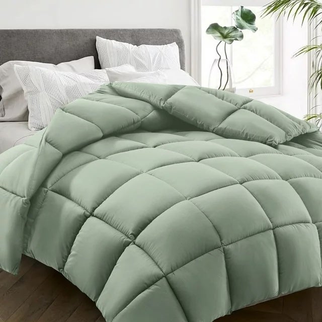 Justlet Down Alternative Comforter