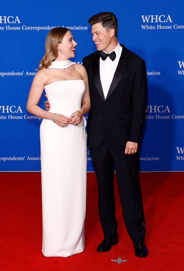 Scarlett Johansson, Colin Jost