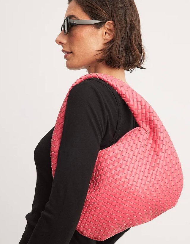 Na-Kd Woven Rounded Shoulder Bag