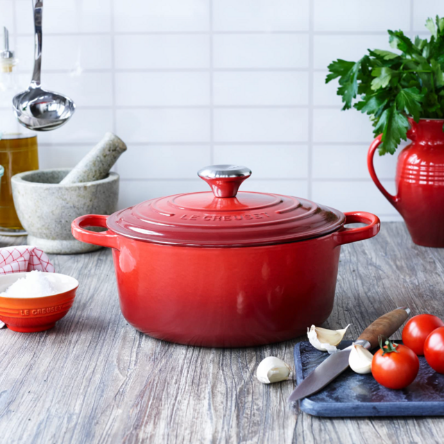 Le Creuset Traditional Round Dutch Oven