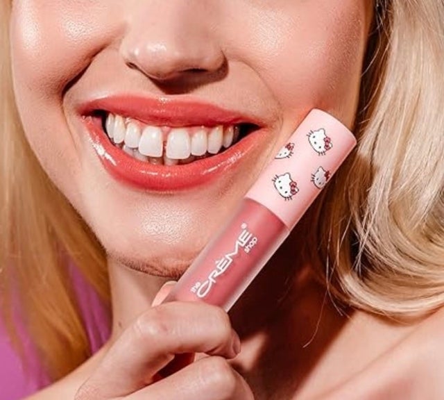 The Crème Shop x Hello Kitty Kawaii Kiss Moisturizing Lip Oil - Strawberry Flavored