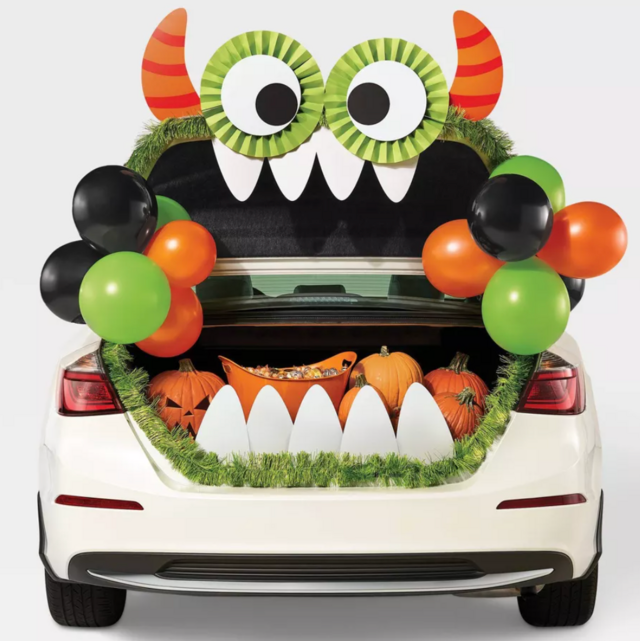 Hyde & EEK! Boutique Trunk or Treat Halloween Kit Monster