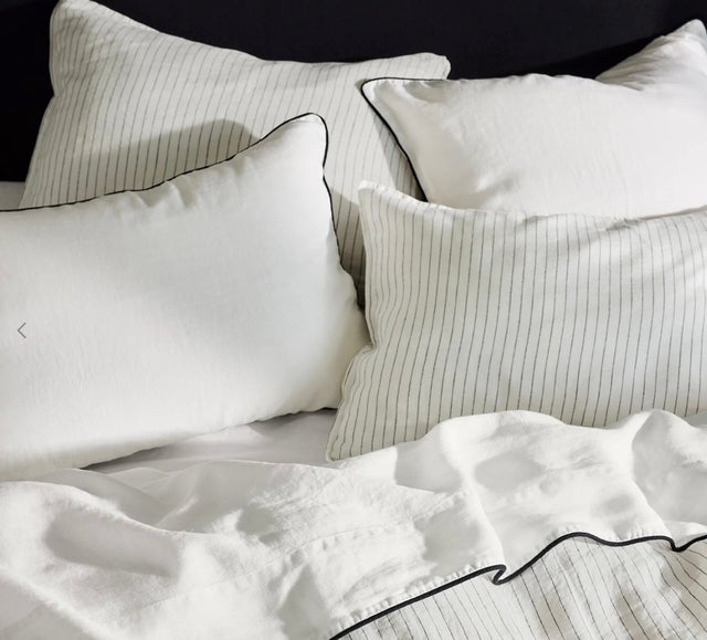 Diane Keaton X Hudson Grace Shirting Stripe Linen Sheet Set