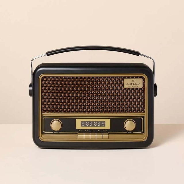 Vintage Style AM/FM Bluetooth Radio