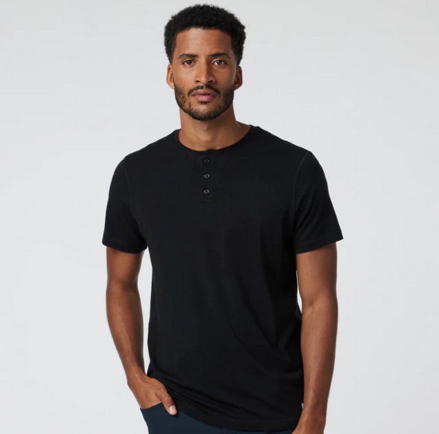 Vuori Short-Sleeve Ever Henley