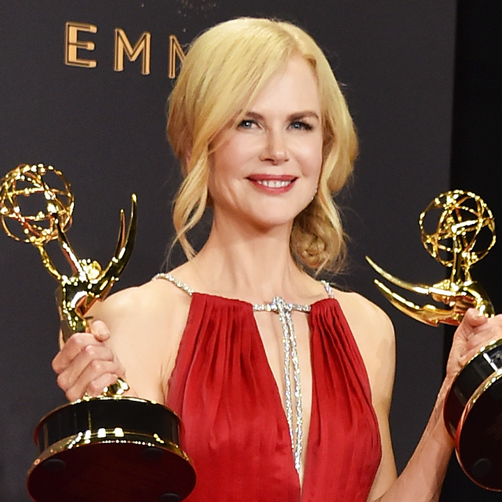 Nicole Kidman Awkwardly Addresses Her Emmys Kiss With Alexander ...