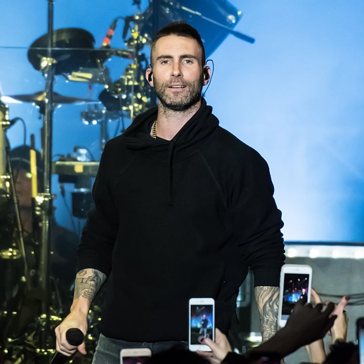 Maroon 5's Super Bowl Halftime Features Shirtless Adam Levine