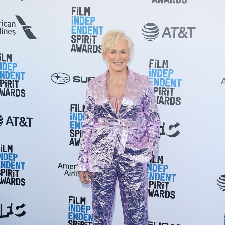 Glenn Close Channels Oscar Statuette In Stunning Gold Carolina Herrera 