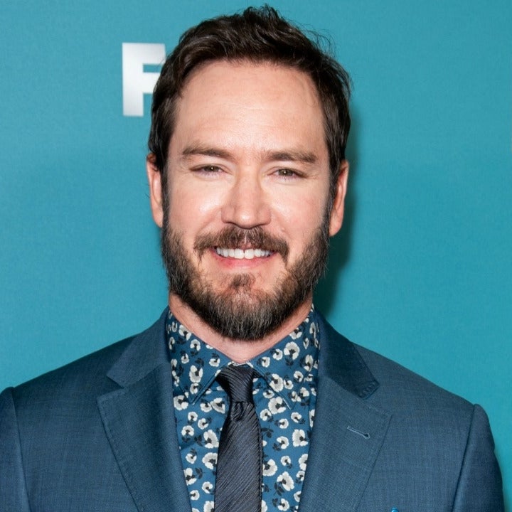 Saved By The Bell Reboot Mark Paul Gosselaar Talks Becoming Zack Morris Again Exclusive