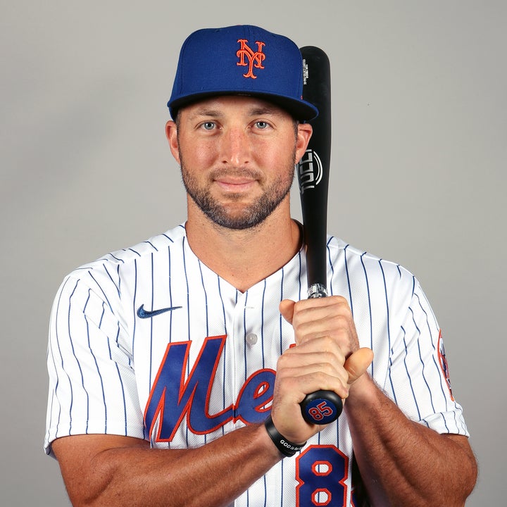 Tim Tebow's high school program retires his No. 5 jersey