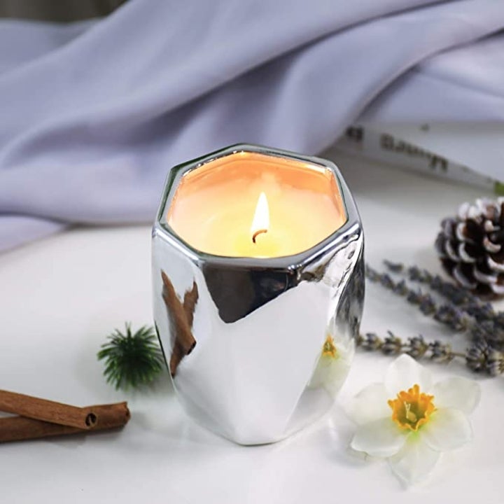 Top 10 Candle Scents to Warm Your Home This Fall and Winter, by Testtruong