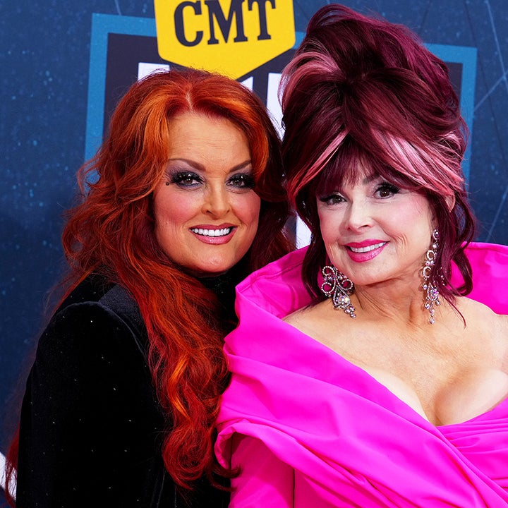 Naomi Judd tearfully honored at Country Music Hall of Fame induction