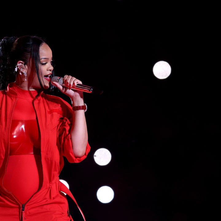 Pregnant Rihanna soars in Super Bowl halftime performance