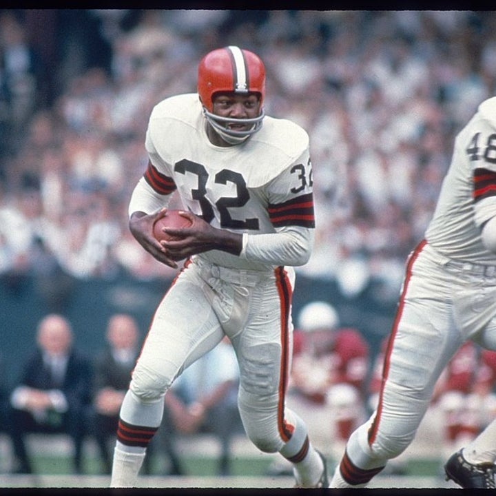 NFL Hall of Fame Cleveland Browns running back Jim Brown has died : NPR