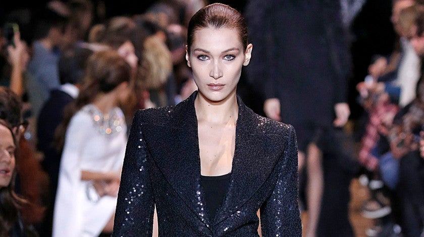 Bella Hadid Shuts Down Plastic Surgery Rumors | Entertainment Tonight