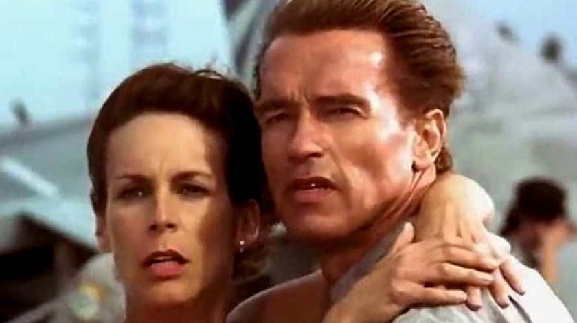 Jamie Lee Curtis, Arnold Schwarzenegger Have 'True Lies' Reunion At Her ...