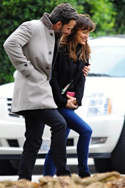 Ben Affleck Can't Keep His Hands Off Jennifer Garner | Entertainment