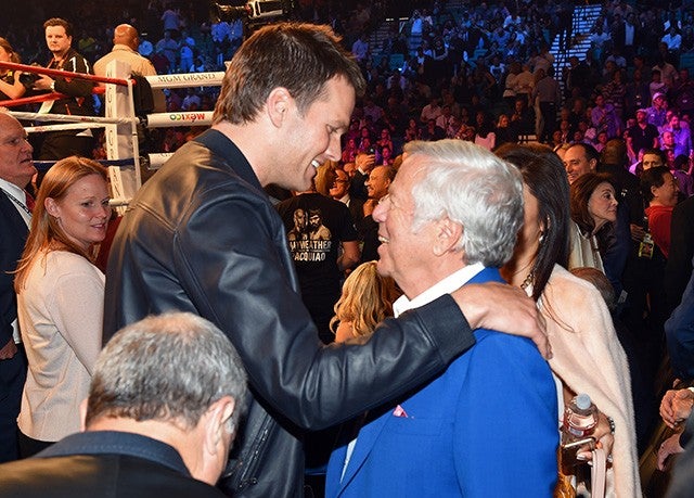 Tom Brady and friends had the best time at the Kentucky Derby