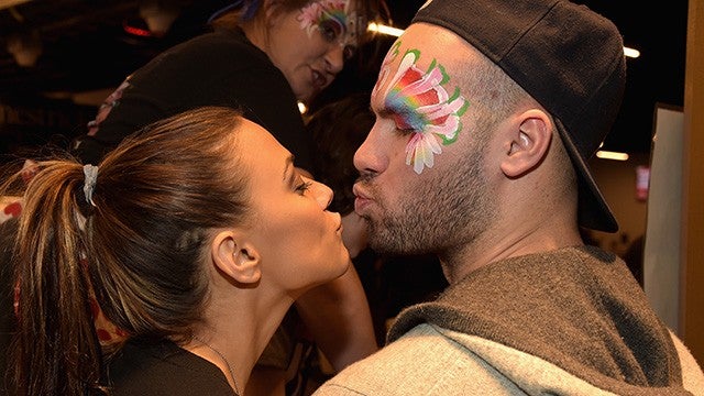 One Tree Hill's Jana Kramer Weds Michael Caussin!