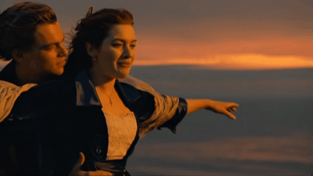 Kate Winslet Hilariously Recreates Her Famous 'Titanic' Scene on the