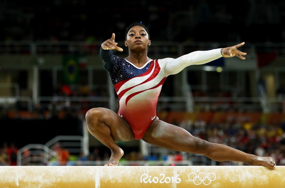 Us Women S Gymnastics Team Wins Gold Medal At 16 Rio Olympics See The Final Five In Action Entertainment Tonight