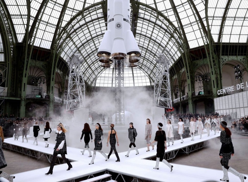 Bella Hadid dazzles in space-themed Chanel PFW show