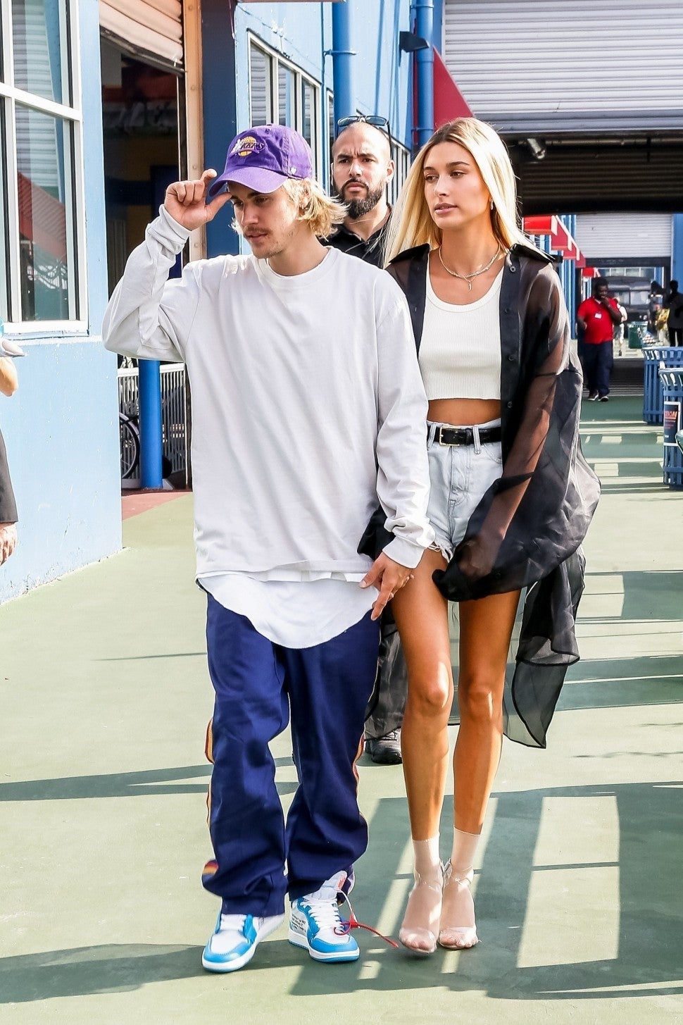 Hailey Baldwin And Justin Bieber Attend Their First Fashion Show Together As An Engaged Couple Entertainment Tonight