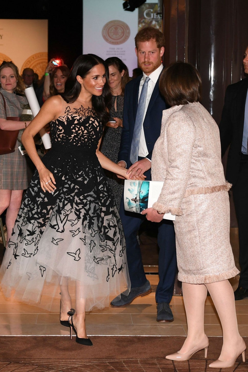 meghan markle oscar de la renta bird dress