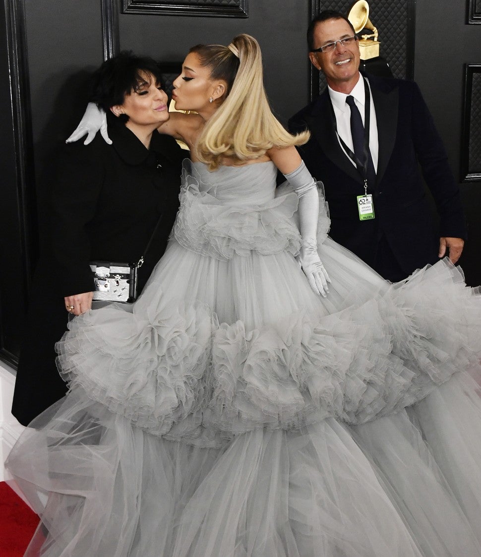 ariana grande dress grammys 2019