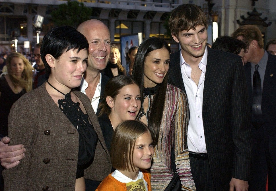 Ashton Kutcher Speaks Out About 'Painful' Miscarriage With Demi Moore ...