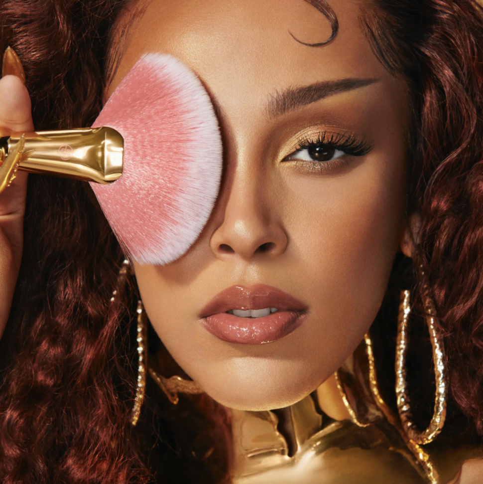 Doja Cat S Makeup Line With Bh Cosmetics Is Here And It S Iconic Shop The Products Entertainment Tonight