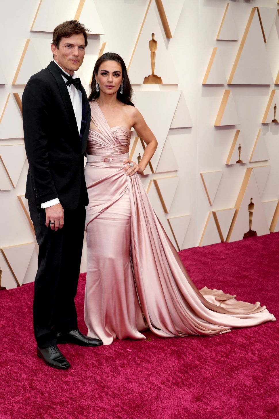 mila kunis oscar dress