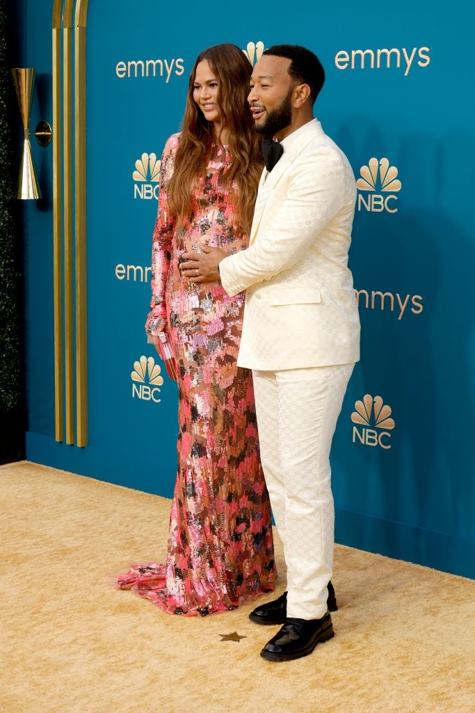 Pregnant Chrissy Teigen Looks Radiant On Emmys 2022 Red Carpet ...